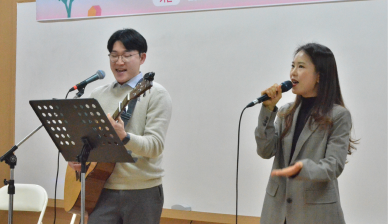 마음톡톡 토크 콘서트 진행 장면